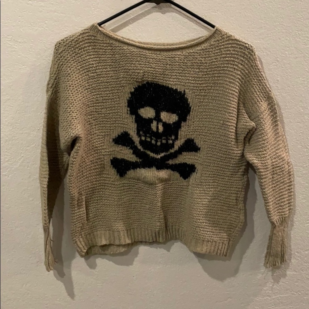 Knit sweater